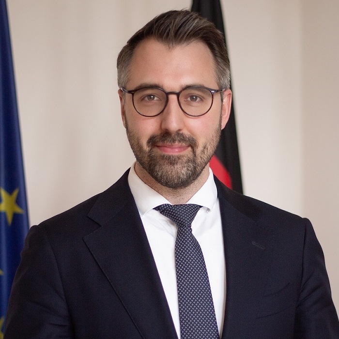 Minister der Justiz und für Migration Moritz Oppelt